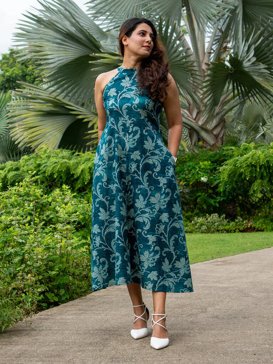 Alia Women's Halter Dress in Muslin Cotton | Women Clothes | The Green Collective SG