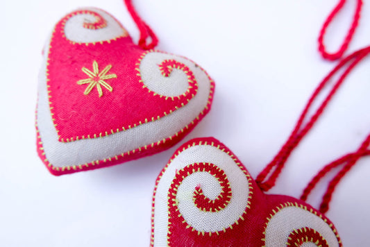 Ma Te Sai Hmong Heart Charm