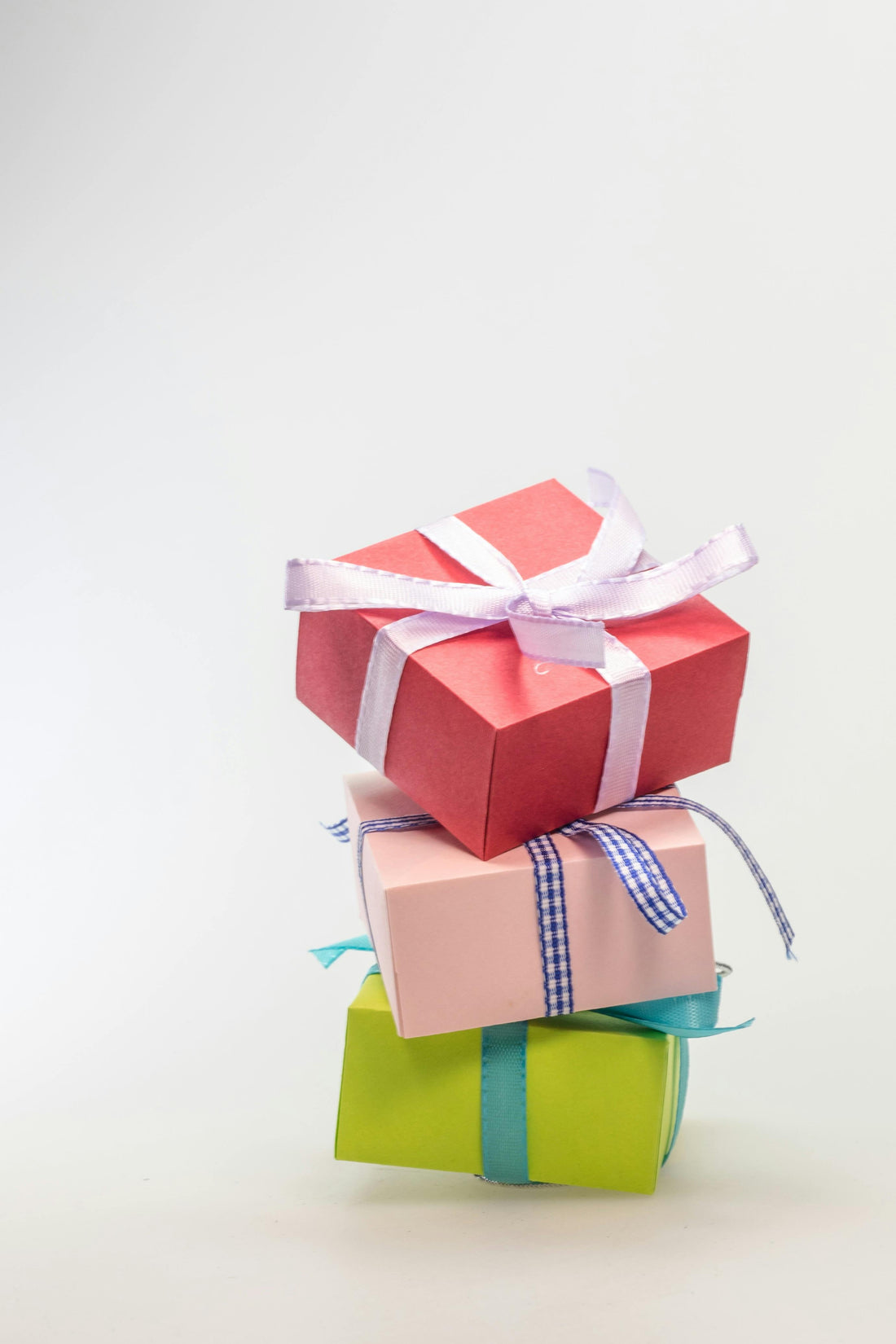 🌿 Sustainable Gifting: Why It’s the Smarter ESG Move for Singapore Businesses