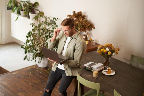 Eco-Friendly Lifestyle Hacks for Busy Professionals