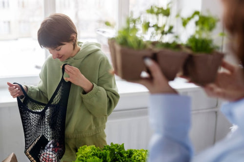 How Thoughtful Product Choices Support a Low-Waste Lifestyle