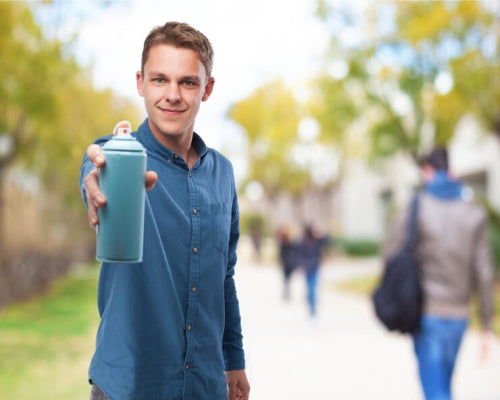 Reusable Water Bottles Become School Essentials
