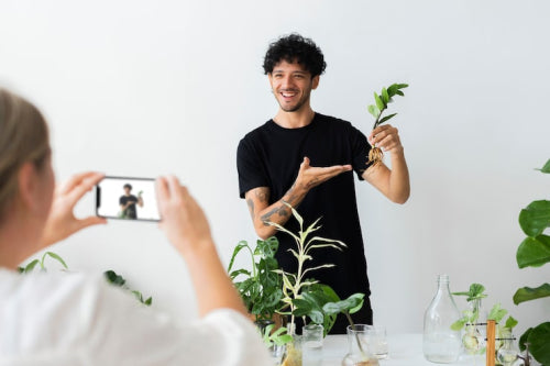 How Social Media Influencers Are Shaping the Eco-Friendly Consumer Culture