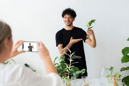 How Influencers Are Helping to Spread the Sustainable Living Movement