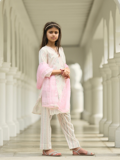 Gul Girls Kurti with Pants Set in Cotton with Net Dupatta