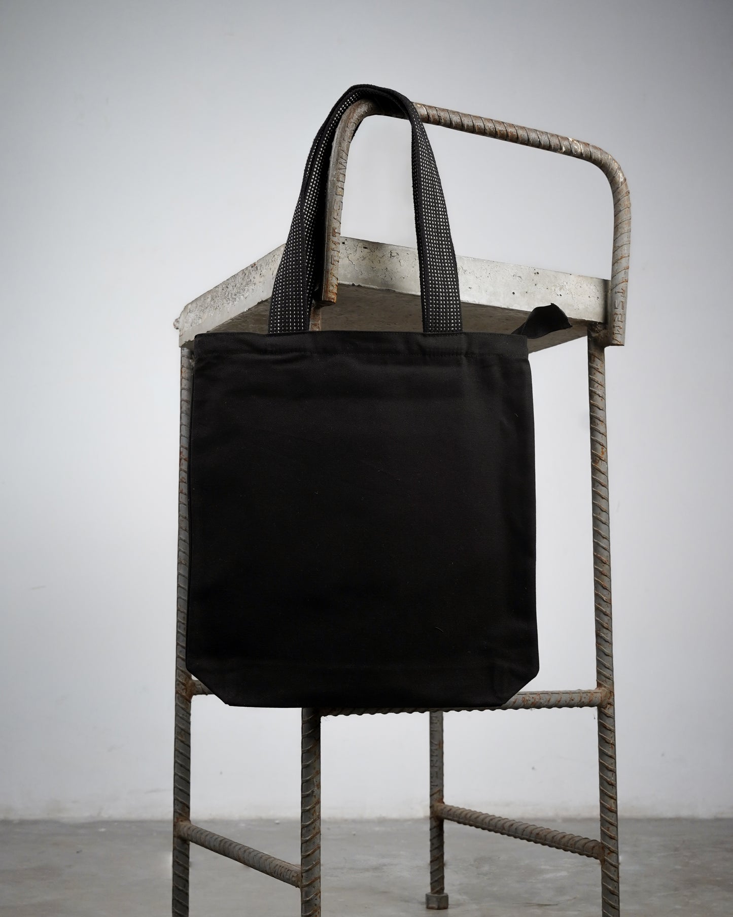 Faiz Tote Bags Collection