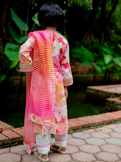 Simar Girls Kurta Pant with Dupatta Set in Floral Print