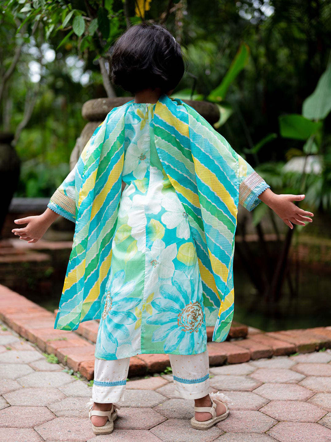 Simar Girls Kurta Pant with Dupatta Set in Floral Print