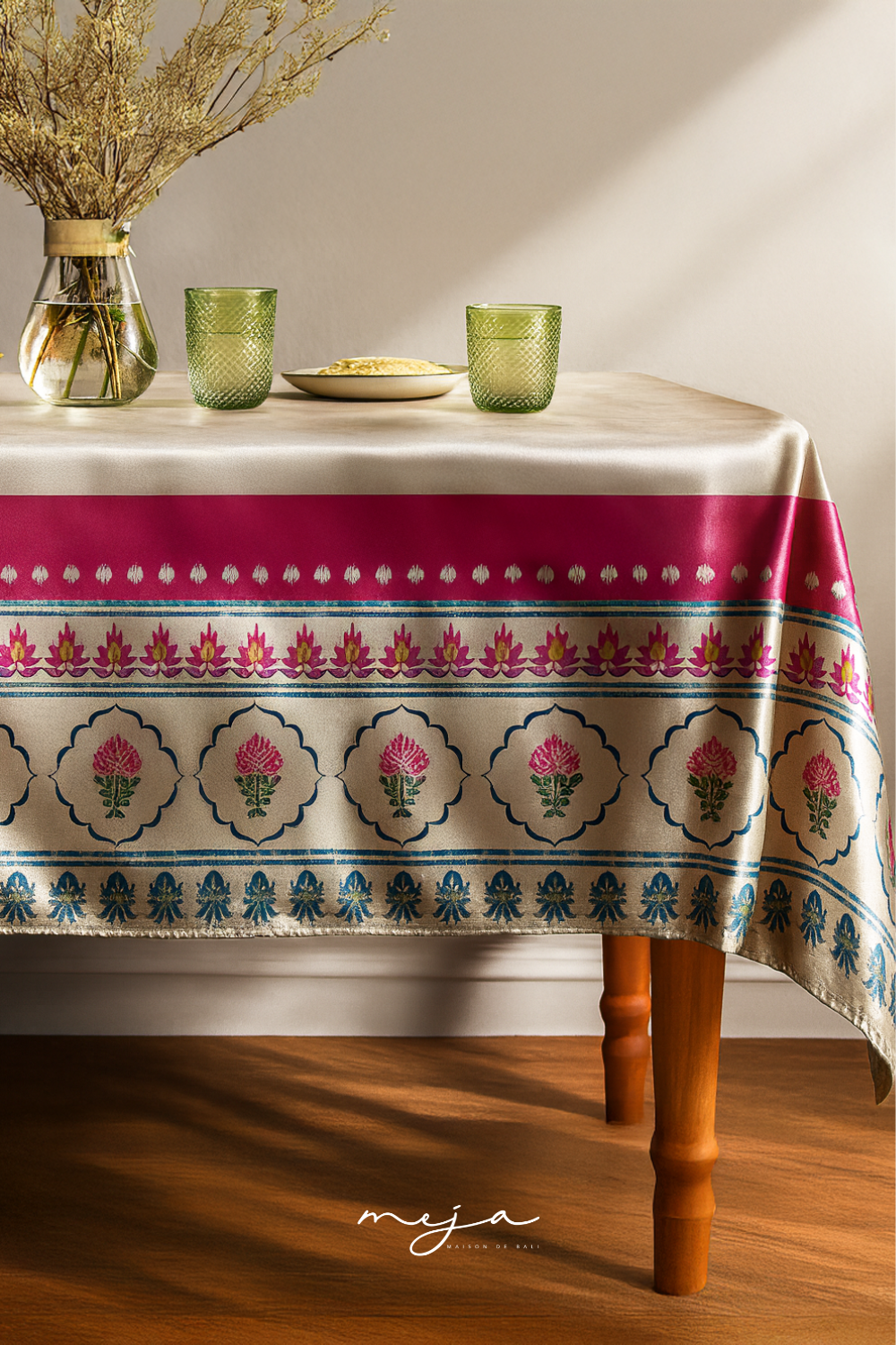 The Bordure Cachemire Florale Table Cloth - Small
