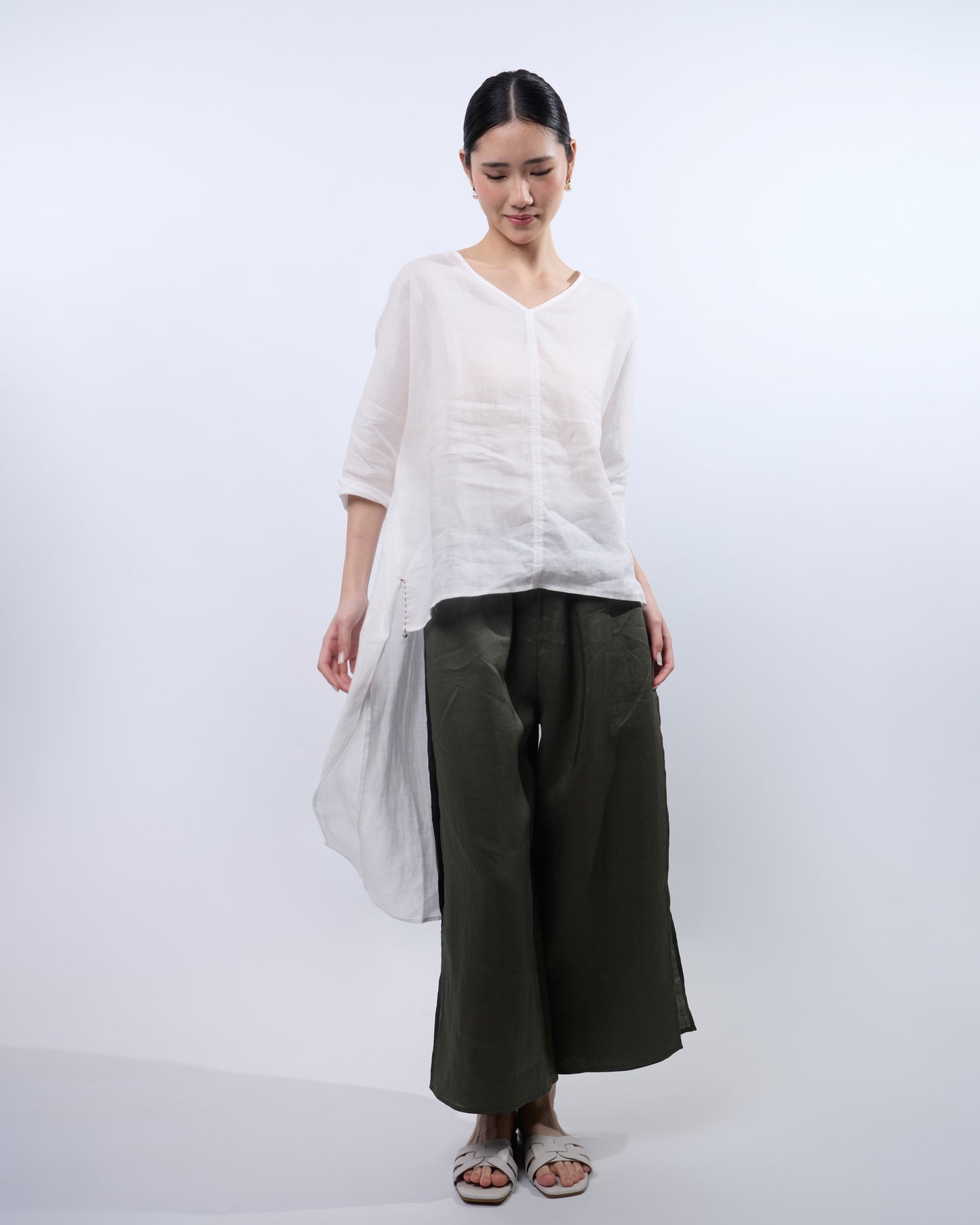 You Living V-neck Linen Long Top in White (Free Size)