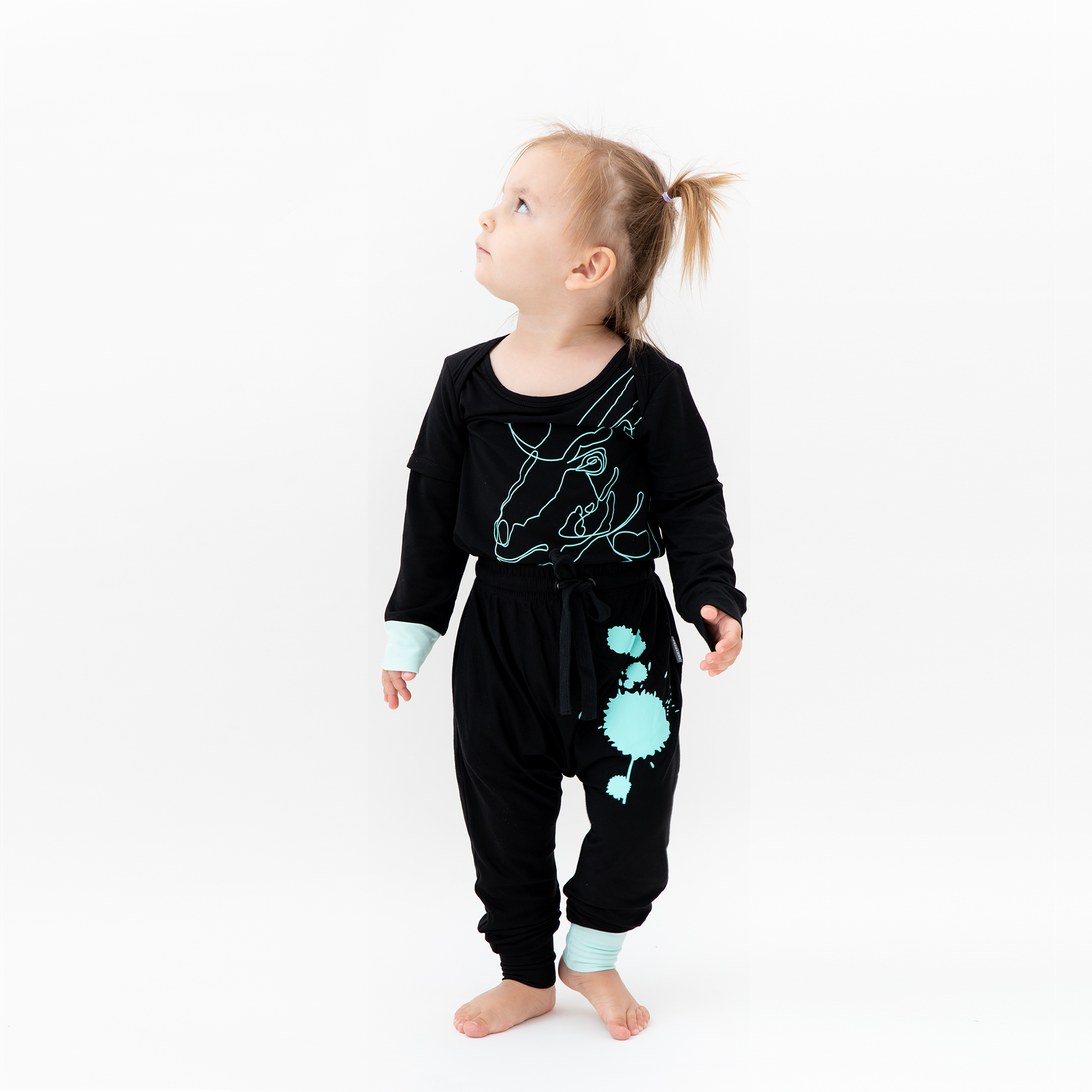 ikkikidz Saola Long Sleeve Onesie | Get it at The Green Collective